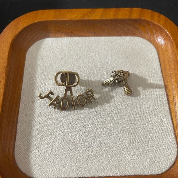 Dior stud earrings - Picture 4 of 4